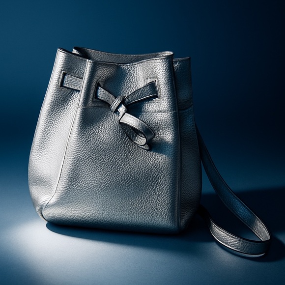 Annabel Ingall Metallic Silver Leather Crossbody Bag - Picture 3 of 5